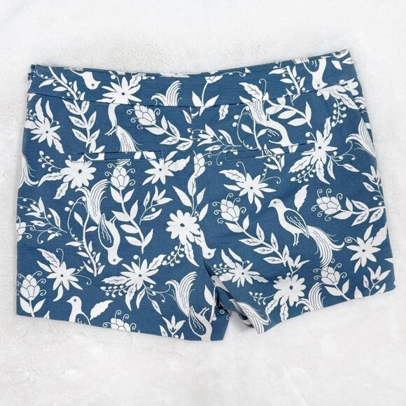 Loft Floral Peacock Bird Ruffle Pocket Riviera Chino Shorts Blue White Size 4 - Picture 7 of 13